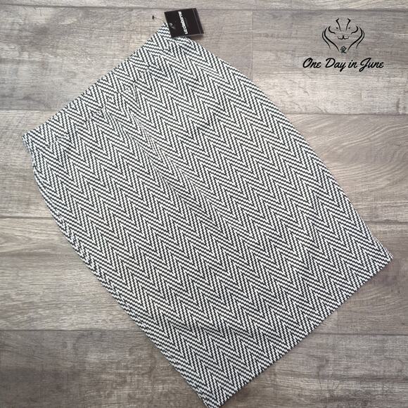 Liz Claiborne Pull On Pencil Skirt Size S - Picture 1 of 5